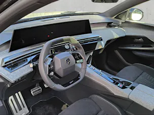 PEUGEOT 5008 e-GT Exclusive AWD
