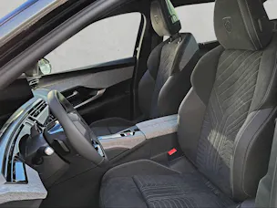 PEUGEOT 5008 e-GT Exclusive AWD