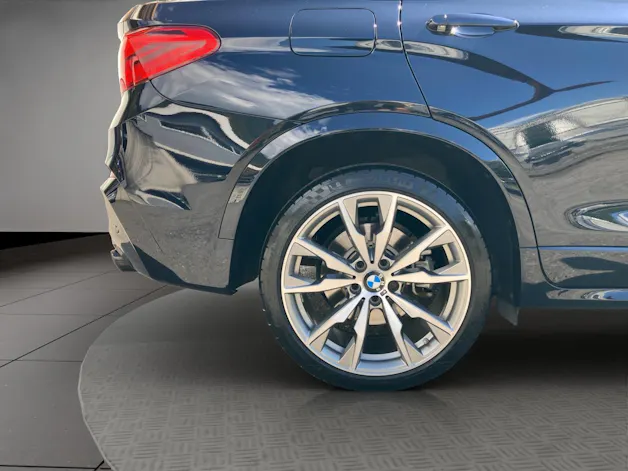 BMW X4 M40i