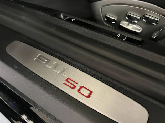 PORSCHE 911 Jubiläumsmodell 50 Jahre 911