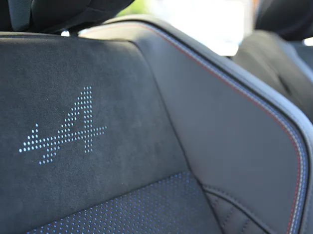 RENAULT Rafale 1.2 E-Tech Plug-in Atelier Alpine