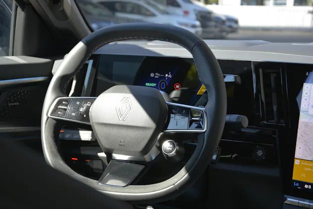 RENAULT Rafale 1.2 E-Tech Plug-in Atelier Alpine