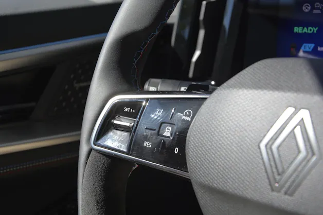 RENAULT Rafale 1.2 E-Tech Plug-in Atelier Alpine