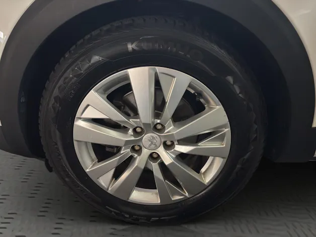 PEUGEOT 3008 1.6 BlueHDi Active