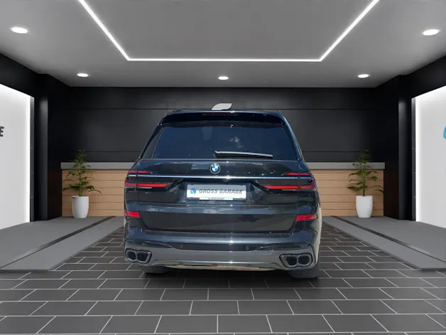 BMW X7 M60i