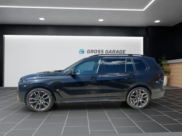 BMW X7 M60i