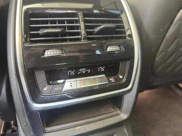 BMW X7 M60i