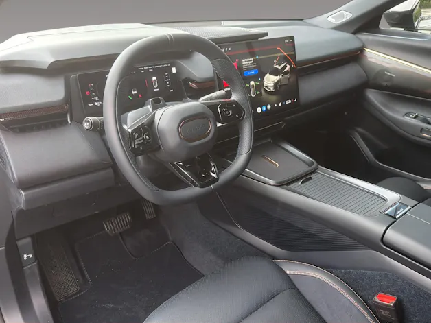 Lynk & Co 08 1.5 PHEV More