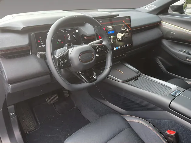 Lynk & Co 08 1.5 PHEV More
