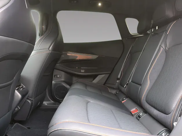 Lynk & Co 08 1.5 PHEV More