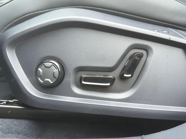 Lynk & Co 08 1.5 PHEV More