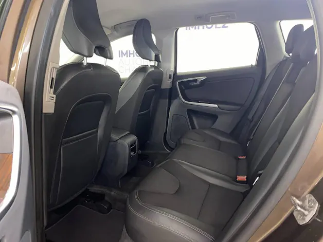 VOLVO XC60 2.0 D4 Momentum S/S