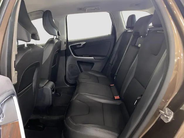 VOLVO XC60 2.0 D4 Momentum S/S