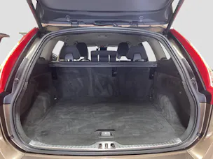 VOLVO XC60 2.0 D4 Momentum S/S