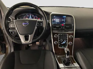 VOLVO XC60 2.0 D4 Momentum S/S