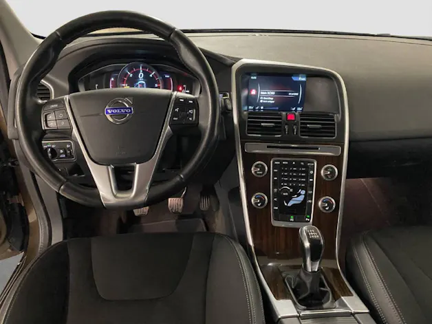 VOLVO XC60 2.0 D4 Momentum S/S