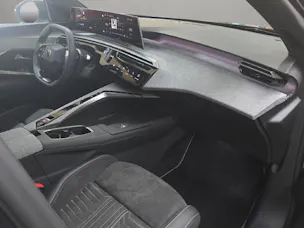 PEUGEOT E-3008 long range GT