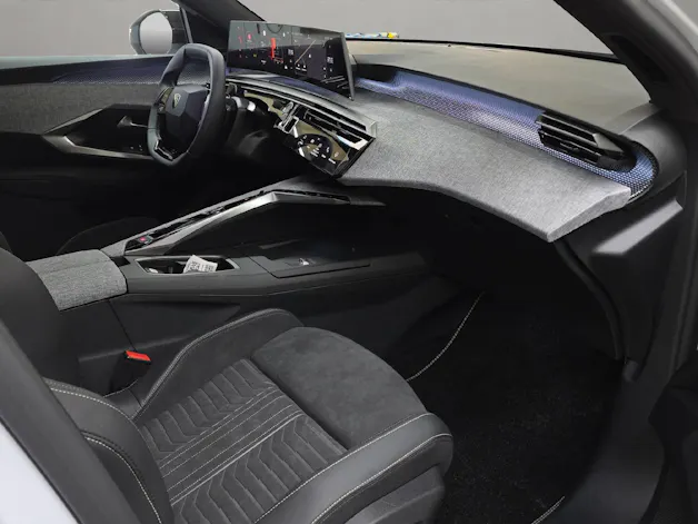 PEUGEOT 3008 1.2 Hybrid GT Exclusive