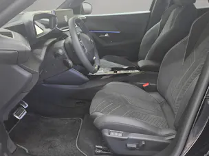 PEUGEOT 2008 1.2 Hybrid 145 GT Exclusive