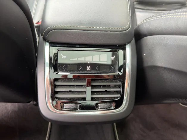 VOLVO XC60 2.0 T6 R-Design AWD
