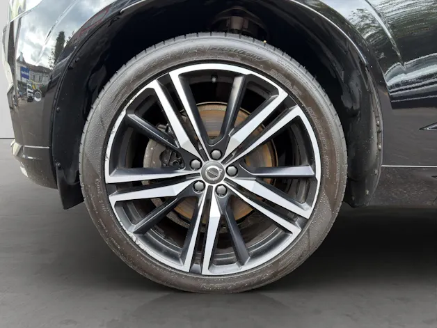 VOLVO XC60 2.0 T6 R-Design AWD