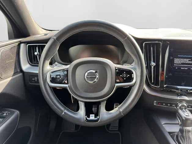 VOLVO XC60 2.0 T6 R-Design AWD
