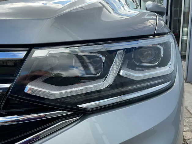 VW Tiguan Allspace ELEGANCE 193PS DSG 4 MOTION *** 7- SITZER & ANHÄNGEKUPPLUNG ***