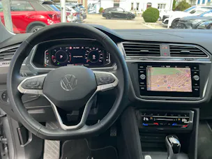 VW Tiguan Allspace ELEGANCE 193PS DSG 4 MOTION *** 7- SITZER & ANHÄNGEKUPPLUNG ***