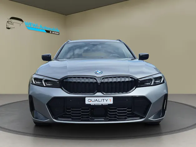BMW 330e x DriveTouring Steptronic M Sport Pro