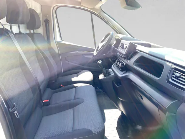 RENAULT Trafic 2.0 Blue dCi 130 Advance L1H1 EN