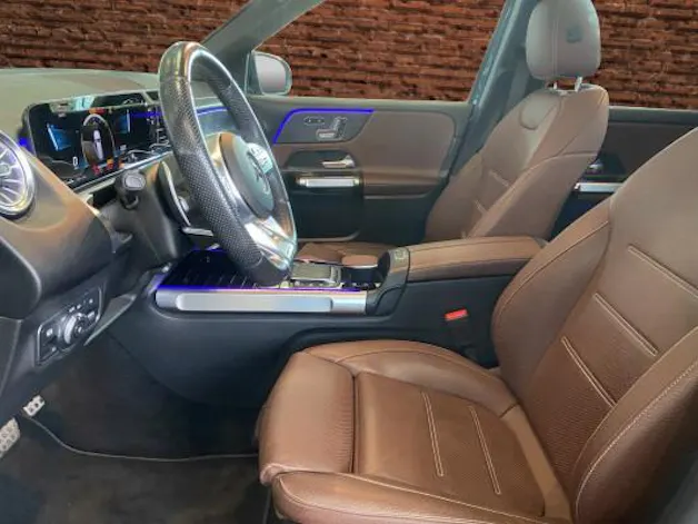 MERCEDES-BENZ GLB 35 AMG 4 MATIC