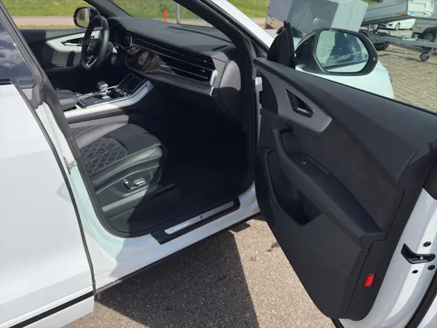 AUDI SQ8 4.0 V8 TFSI quattro T-Tronic