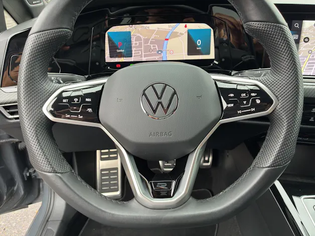 VW Golf Variant 2.0 TSI R-Line DSG 4Motion
