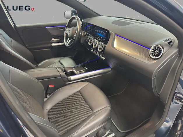 MERCEDES-BENZ EQA 300 4Matic