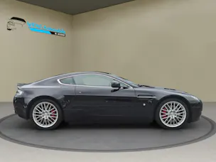 ASTON MARTIN V8 Vantage 4.7 Sportshift