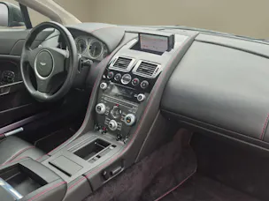 ASTON MARTIN V8 Vantage 4.7 Sportshift