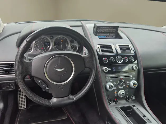 ASTON MARTIN V8 Vantage 4.7 Sportshift
