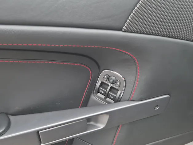 ASTON MARTIN V8 Vantage 4.7 Sportshift