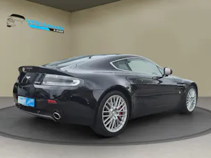 ASTON MARTIN V8 Vantage 4.7 Sportshift
