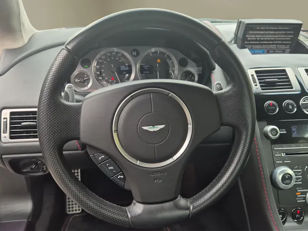 ASTON MARTIN V8 Vantage 4.7 Sportshift