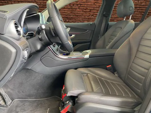 MERCEDES-BENZ GLC 300 de 4M 9G-Tronic