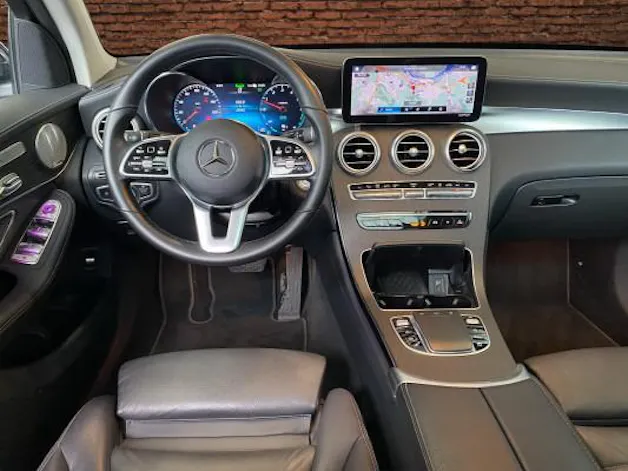 MERCEDES-BENZ GLC 300 de 4M 9G-Tronic