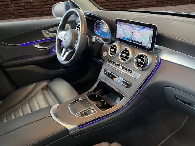 MERCEDES-BENZ GLC 300 de 4M 9G-Tronic
