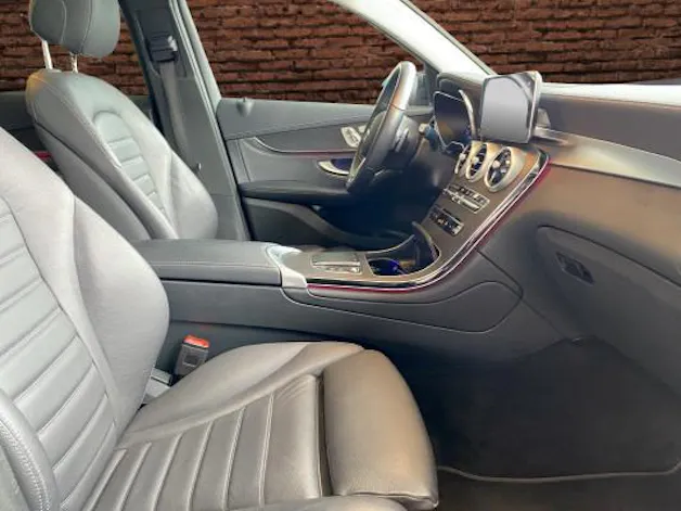 MERCEDES-BENZ GLC 300 de 4M 9G-Tronic