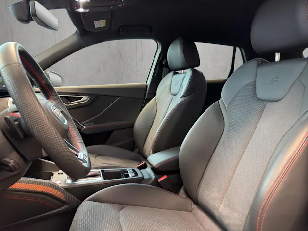 AUDI SQ2 TFSI quattro S-tronic
