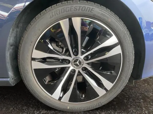 MERCEDES-BENZ C 200 4 Matic