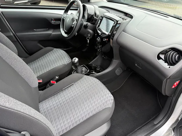 PEUGEOT 108 e-1.0 VTi Stop&Start Allure
