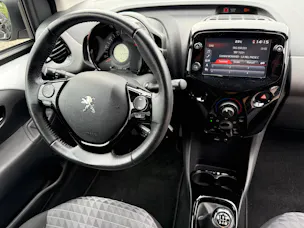 PEUGEOT 108 e-1.0 VTi Stop&Start Allure