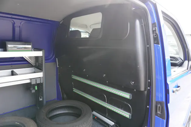 VW T6.1 2.0 TDI DSG EINBAUSCHRÄNKE!!!