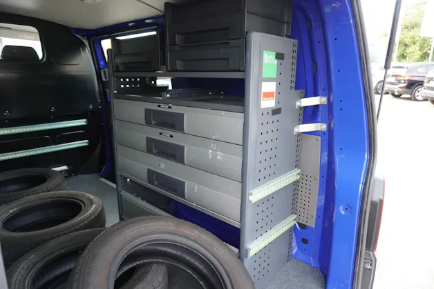 VW T6.1 2.0 TDI DSG EINBAUSCHRÄNKE!!!